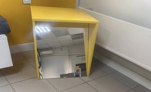 Яндекс Маркет выпустил коллекцию мебели для пунктов выдачи заказов
         
            Яндекс Маркет выпустил коллекцию мебели для пунктов выдачи заказов