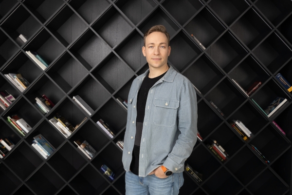 Новым главой Яндекс Лавки станет Вадим Петров
         
            Новым главой Яндекс Лавки станет Вадим Петров